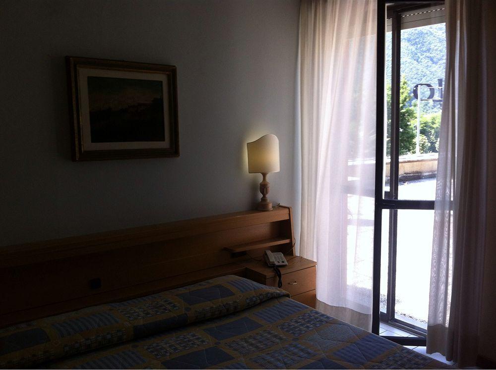 Hotel Cristallo Barga Fornaci di Barga المظهر الخارجي الصورة