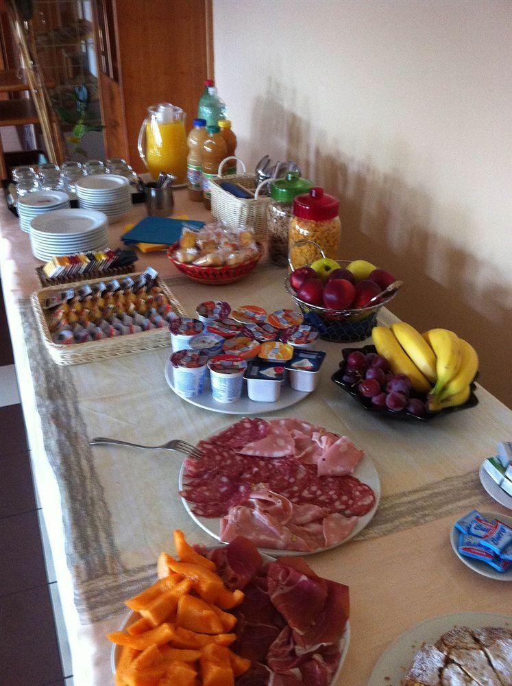 Hotel Cristallo Barga Fornaci di Barga المظهر الخارجي الصورة
