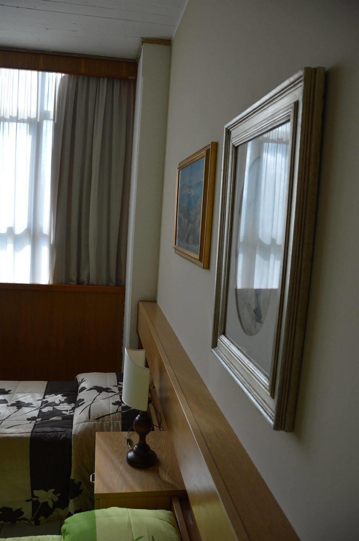 Hotel Cristallo Barga Fornaci di Barga المظهر الخارجي الصورة