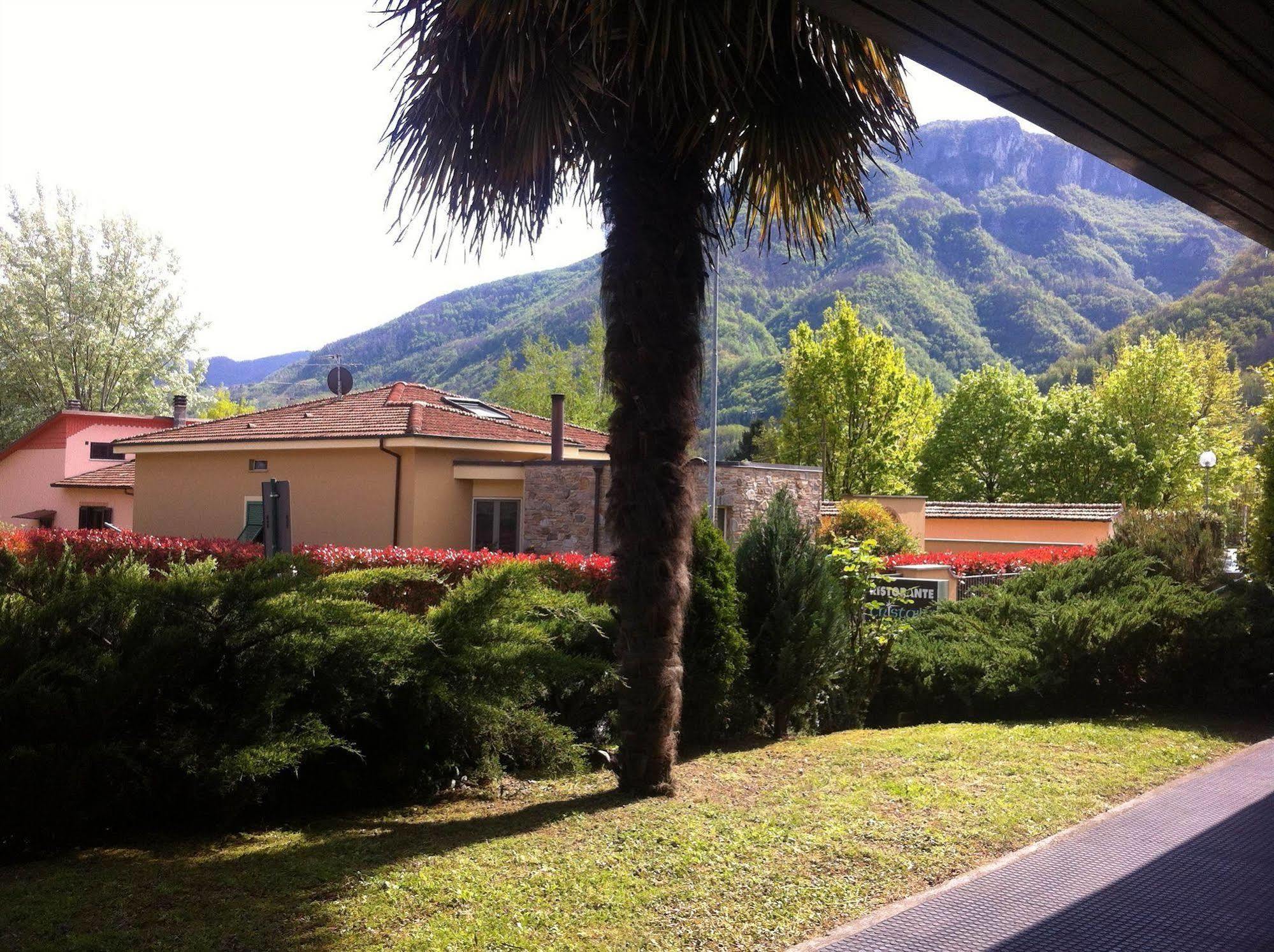 Hotel Cristallo Barga Fornaci di Barga المظهر الخارجي الصورة